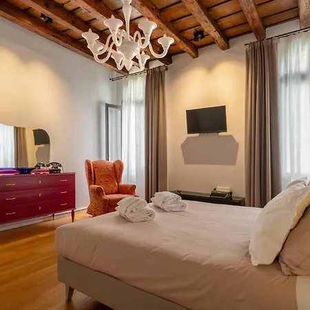 Buranelli33 Riverside Apartment Treviso