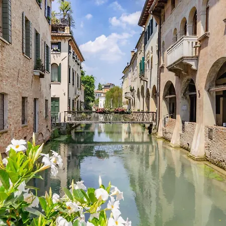 Buranelli33 Riverside Apartment Treviso